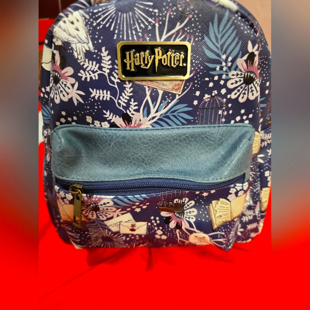 Harry POTTER. ICONS FLORAL BKPK WIZARDING FLORAL LTR Warner Bros. Kids Backpack